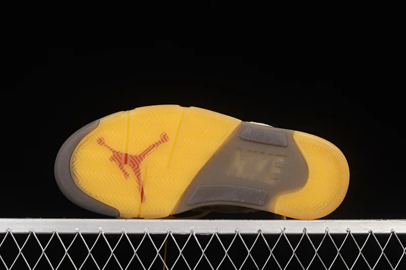 All categories Air Jordan Jordan series basketball shoes Air Jordan 5 foreign trade version OF x Air Jordan 5 Retro SP AJ5 Qiao 5 Baifan Jin Chanyi DH8565-100